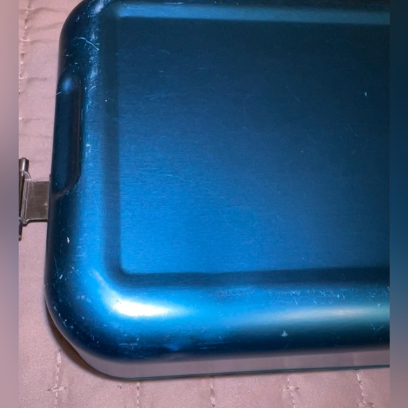 SIGG Light Weight Aluminum Food Container / Lunch Box - Picture 10 of 16